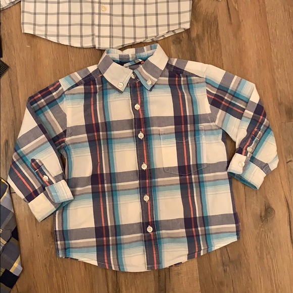 ✨👦🏻 BOYS 24M-2T LONG SLEEVE BUTTON-UP SHIRTS✨ - Picture 4 of 9